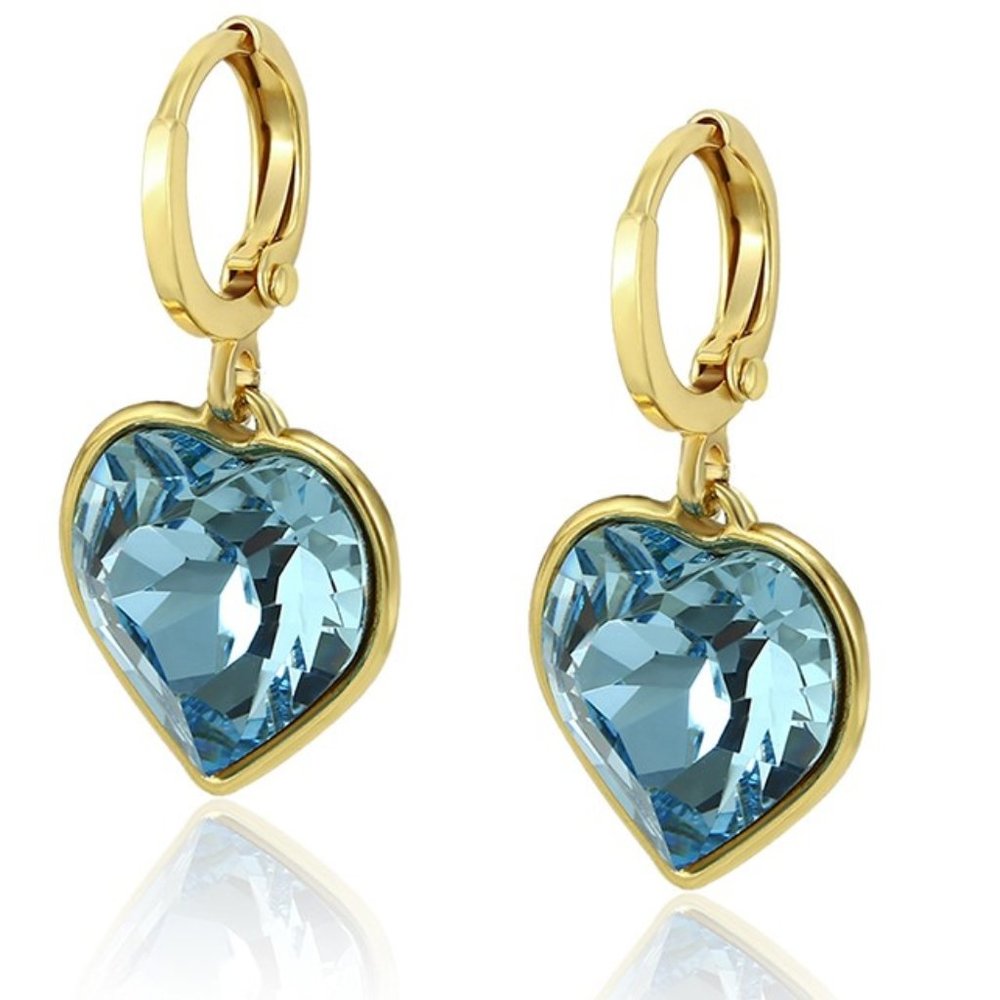 Elegant Heart Shape Stone, Aquamarine Swarovski element with Pink Velvet Pouch